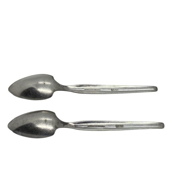 MCM Two Serrated 6” Grapefruit Stainless Spoons Starburst Wm Rogers Flatware - Picture 6 of 16